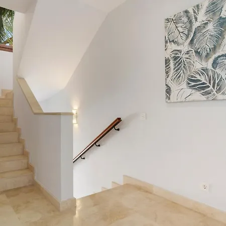 Townhouse In Paraiso Holiday home Estepona