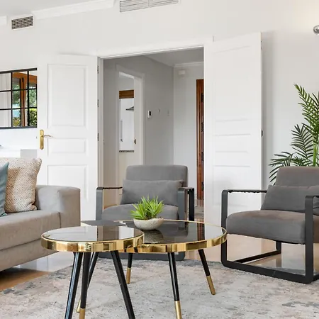 Townhouse In Paraiso Holiday home