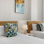 Townhouse In Paraiso * إِستيبونا