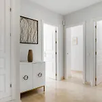 Townhouse In Paraiso بيت للعطل إِستيبونا