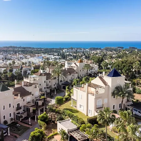 Townhouse In Paraiso بيت للعطل