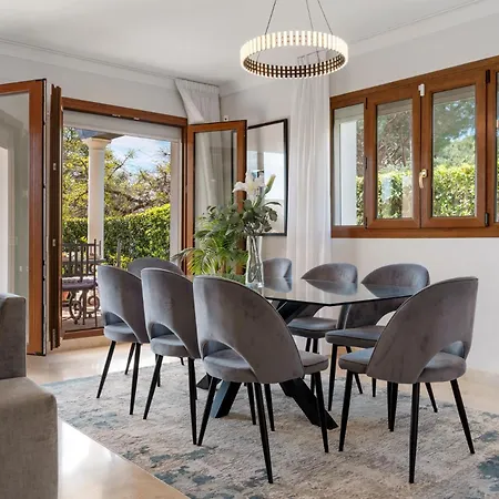 Townhouse In Paraiso Holiday home *