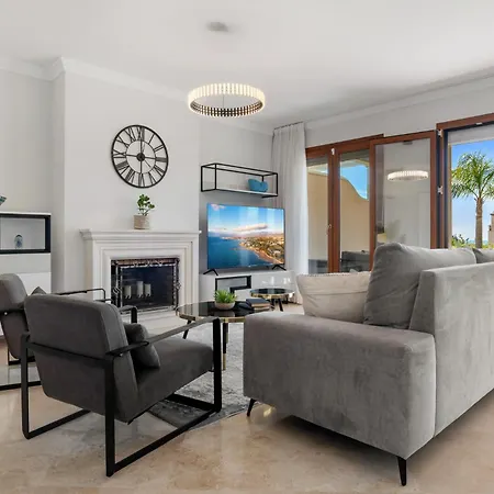 Townhouse In Paraiso 펜션 *